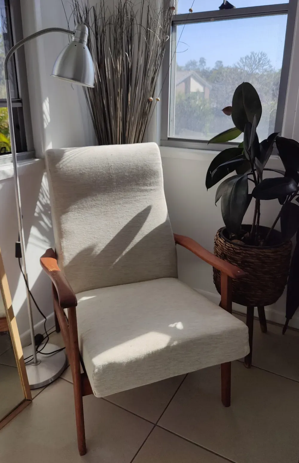 Side angle of the finished chair